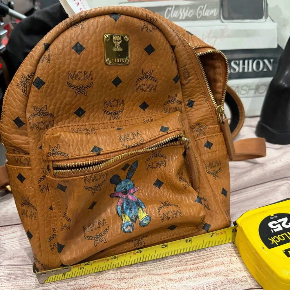 Rare! MCM Limited edition Rabbit Backpack mini phone bag‎ casual bag travel bag